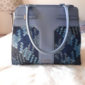Summer Purse! Nine West excellent condition.